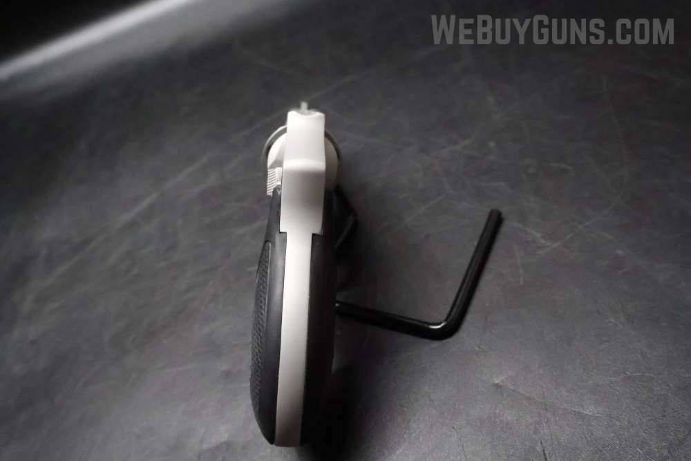 Smith and Wesson 642-2 Airweight Revolver .38 Special +P-img-11