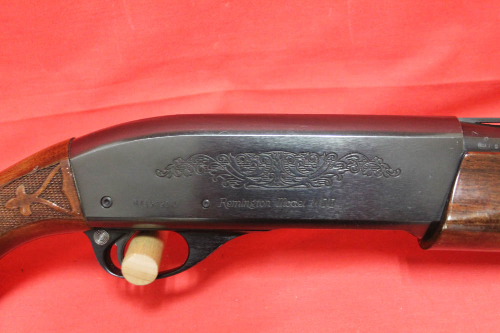 RARE Remington Model 1100 Left Handed 12 Gauge 28 Inch Modified Barrel-img-17