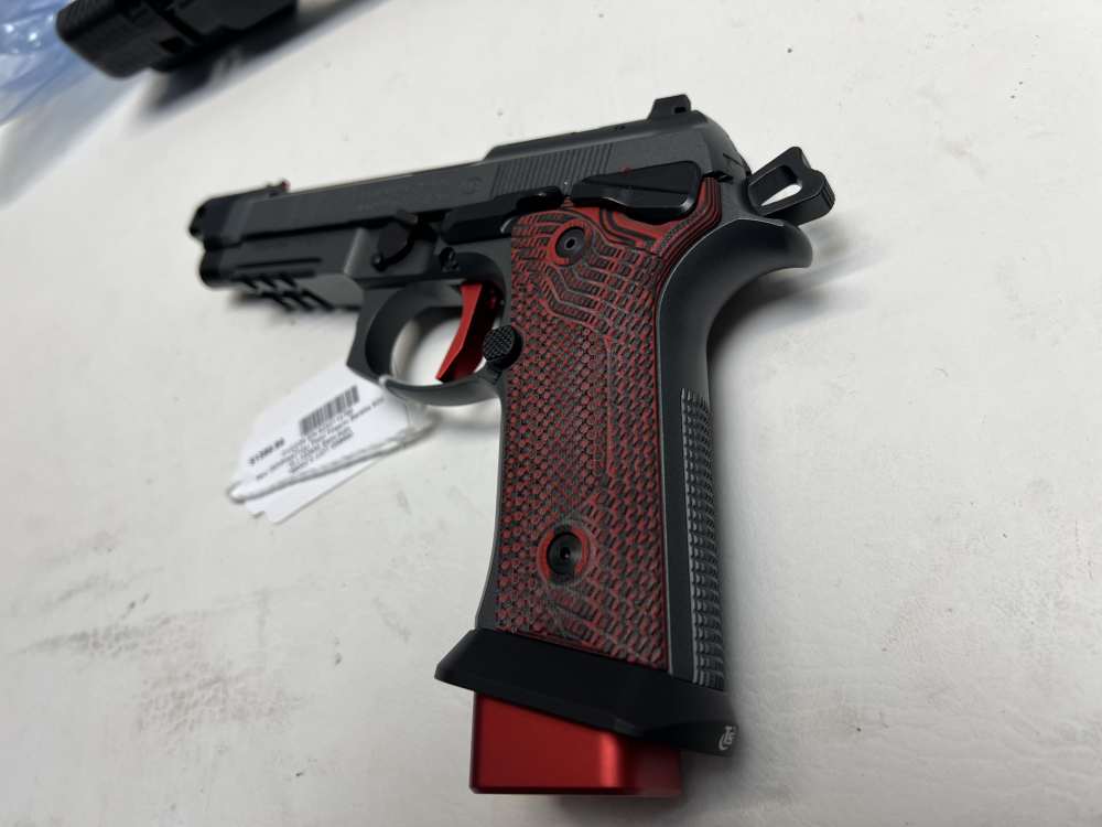 BLEM Beretta 92XI SAO Gara 9mm Davidson's Exclusive J92XFMSA21CAV 96002-img-11