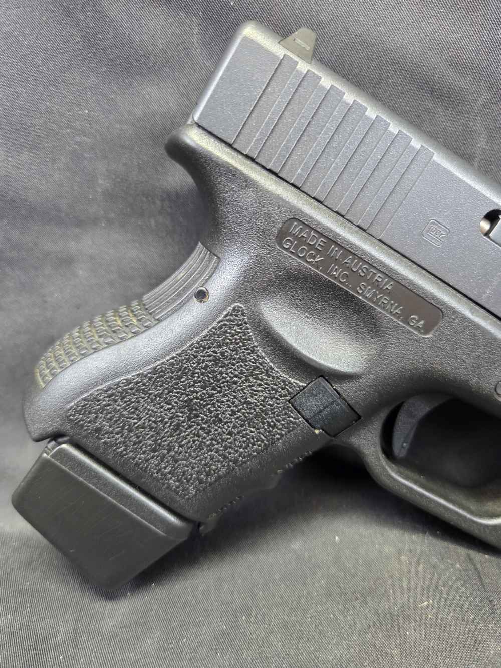 Used Glock 27 Gen 3 .40 S&W-img-1