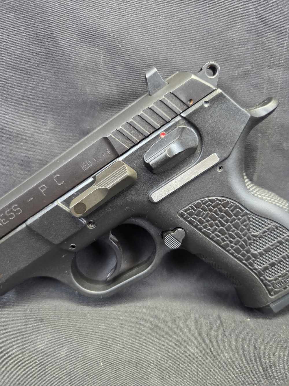 EAA Witness PC 9mm Polymer Compact Pistol – Used, Minimal Wear, with Box-img-2