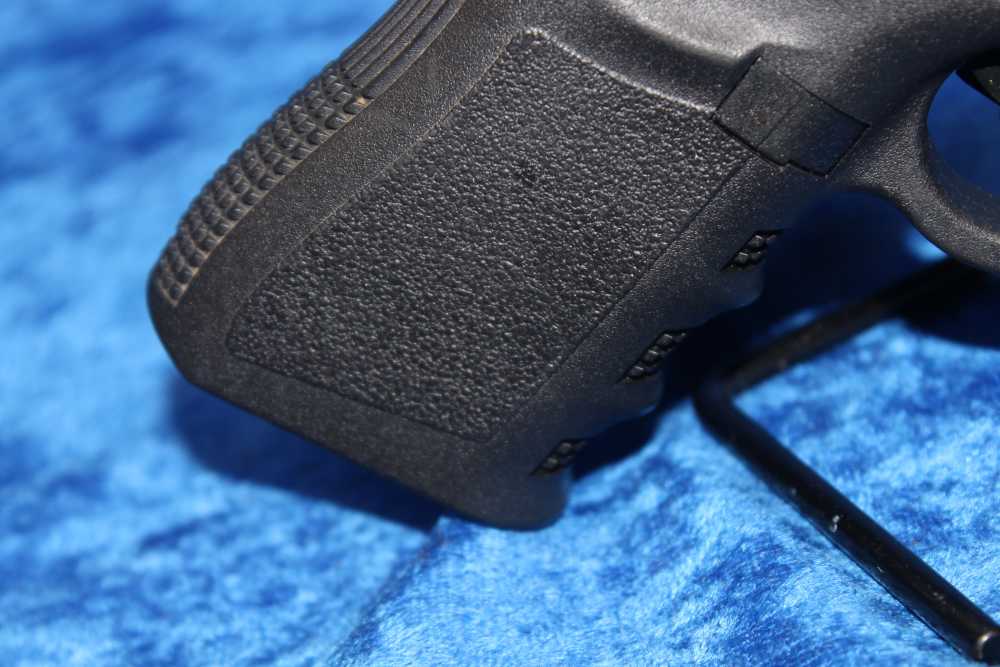 Glock 19 Gen 3 9mm Semi-Automatic Pistol 4" Barrel with 2 Magazines, Case-img-13