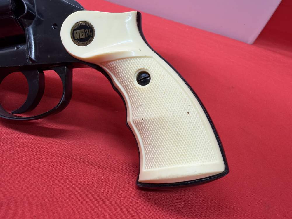 Rohm RG 24 3.5” 22 LR-img-12