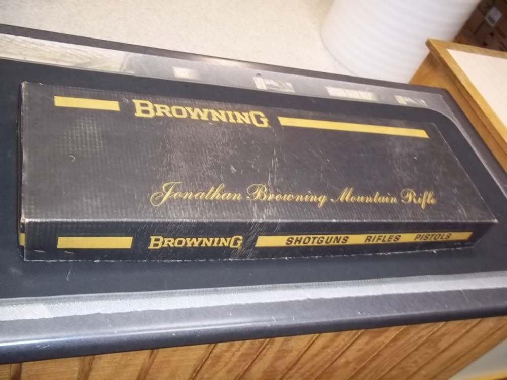 RARE COLLECTABLE BROWNING MOUNTAIN RIFLE BOX ESTATE FIND-img-0