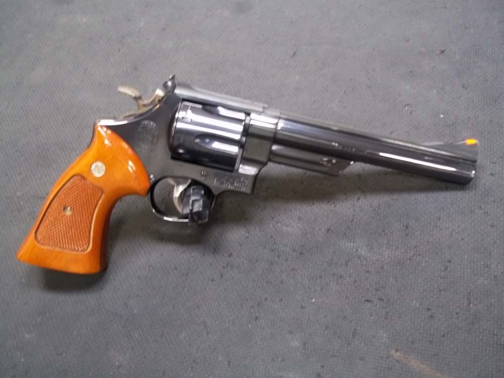 RARE COLLECTABLE SMITH AND WESSON 29-2 44 MAG 6.5 INCH PINNED AND RECESSED-img-1