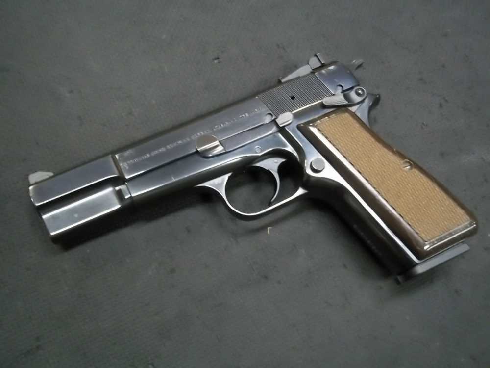 RARE BROWNING BELGUIM BUILT HI POWER 75 YEARS COLLECTABLE W/4-10 ROUND MAGS-img-4
