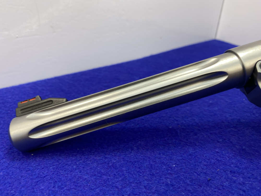 Ruger Mark IV Hunter .22 LR SS 6.75" *REVOLUTIONARY ONE-BUTTON TAKEDOWN*-img-13