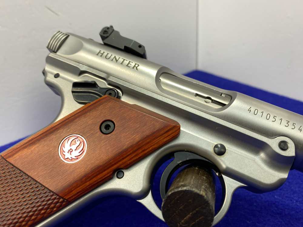 Ruger Mark IV Hunter .22 LR SS 6.75" *REVOLUTIONARY ONE-BUTTON TAKEDOWN*-img-18