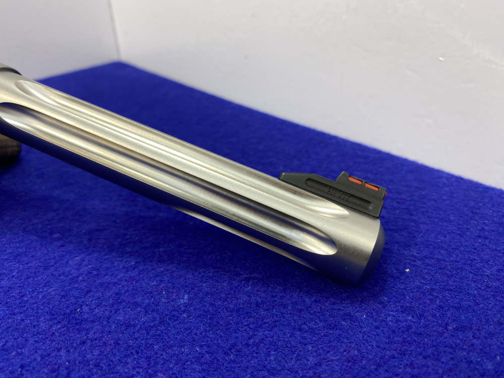 Ruger Mark IV Hunter .22 LR SS 6.75" *REVOLUTIONARY ONE-BUTTON TAKEDOWN*-img-23