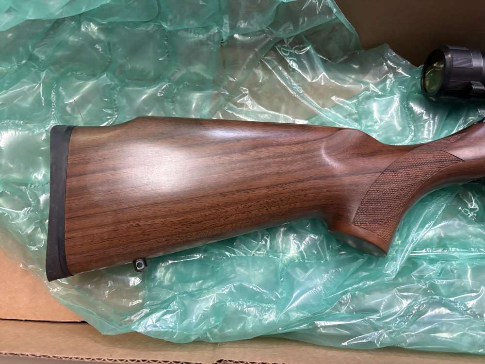 M1100 17 HMR 18" T/C WALNUT HUNTER GAMEPRO PKG-img-2