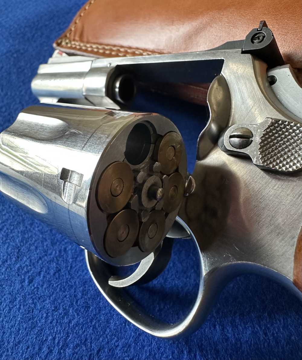Smith & Wesson mdl.  66-1,  2 1/2" barrel .357 Mag, Stainless, Smooth Trig.-img-10