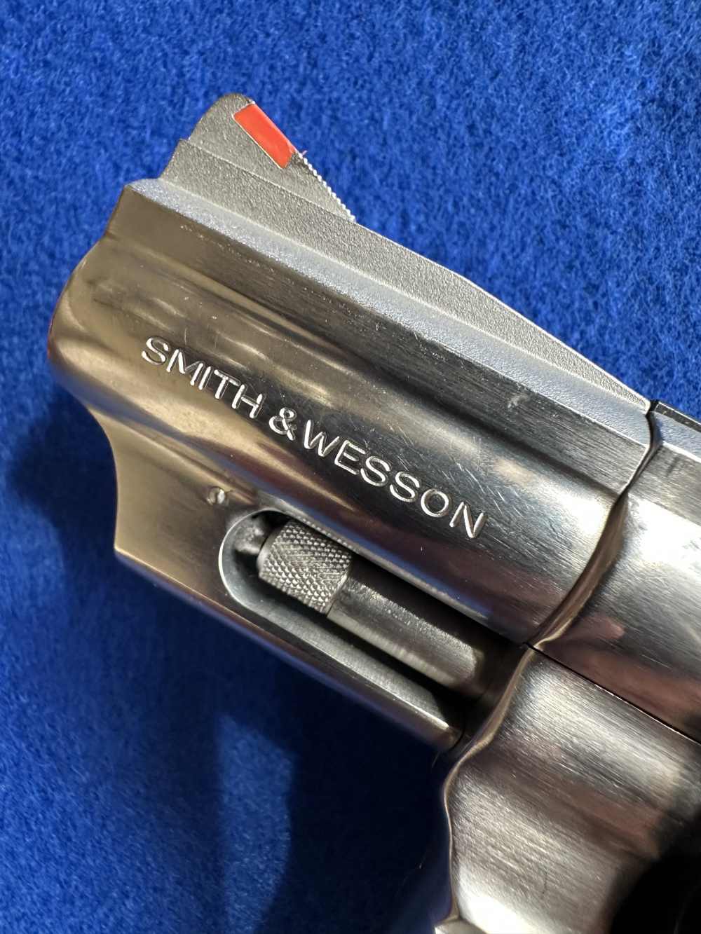 Smith & Wesson mdl.  66-1,  2 1/2" barrel .357 Mag, Stainless, Smooth Trig.-img-13