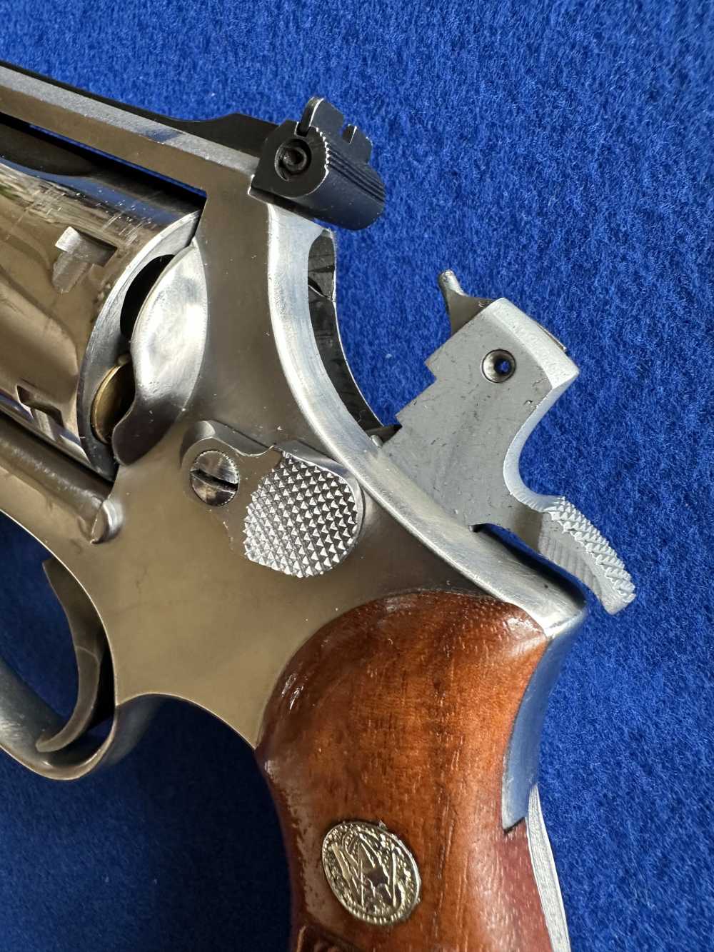 Smith & Wesson mdl.  66-1,  2 1/2" barrel .357 Mag, Stainless, Smooth Trig.-img-11