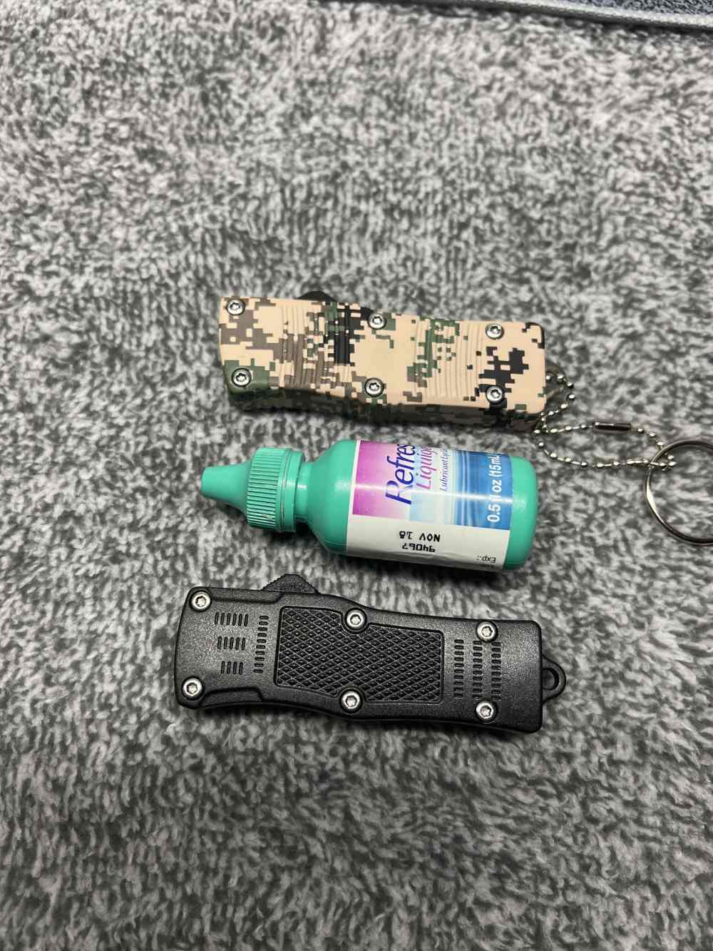 Out the front keychain, Automatic (Both)-img-2