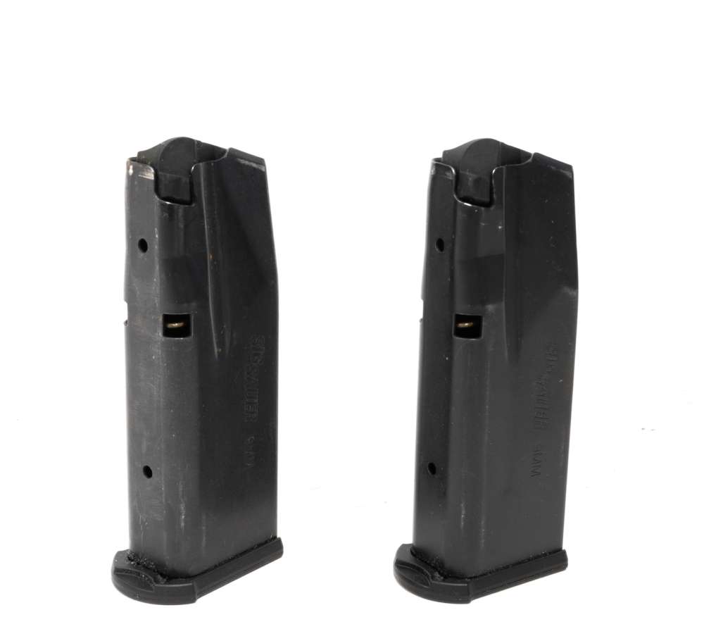 Sig Sauer P365XL 9mm Optic Ready with IWB Holster & Two 12-rd Mags-img-14