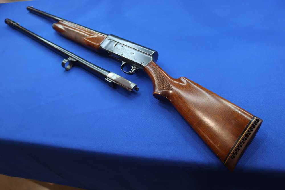 Remington Model 11 Semi Auto Shotgun 12GA 2-Barrel Set 24" & 26" Engraved-img-11