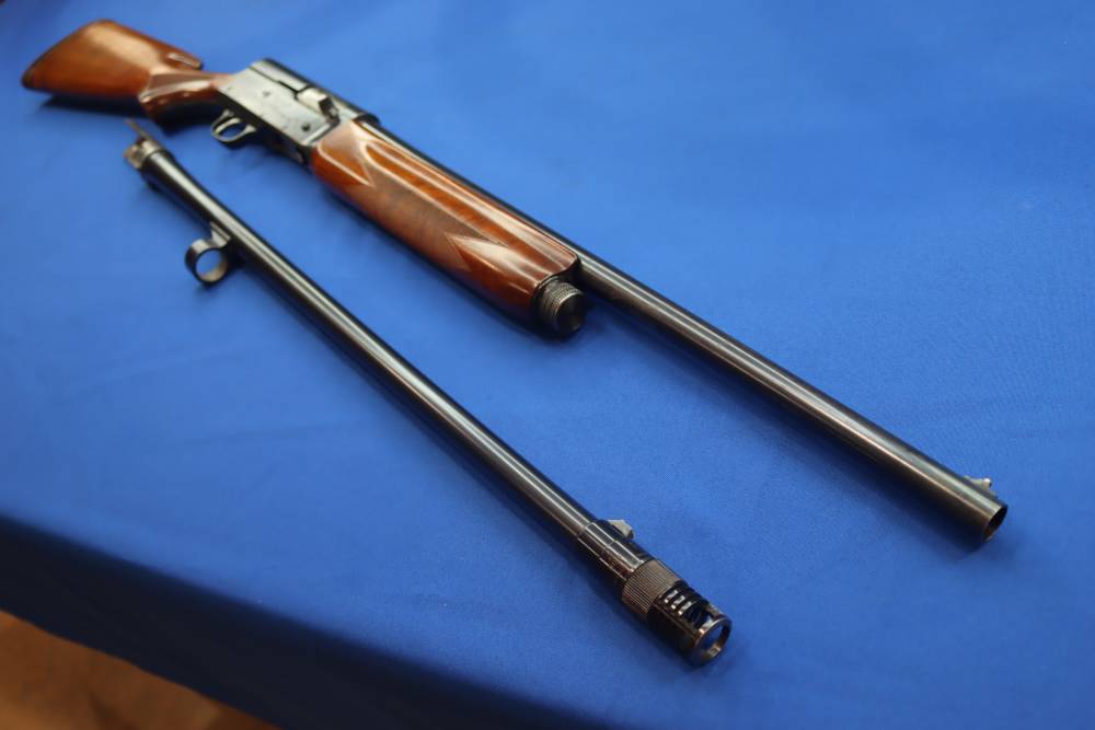 Remington Model 11 Semi Auto Shotgun 12GA 2-Barrel Set 24" & 26" Engraved-img-57