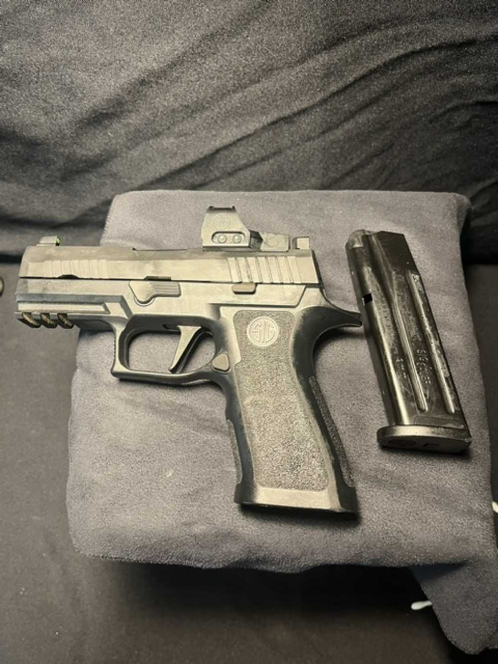 SIG SAUER P320 9MM PISTOL NR-img-0