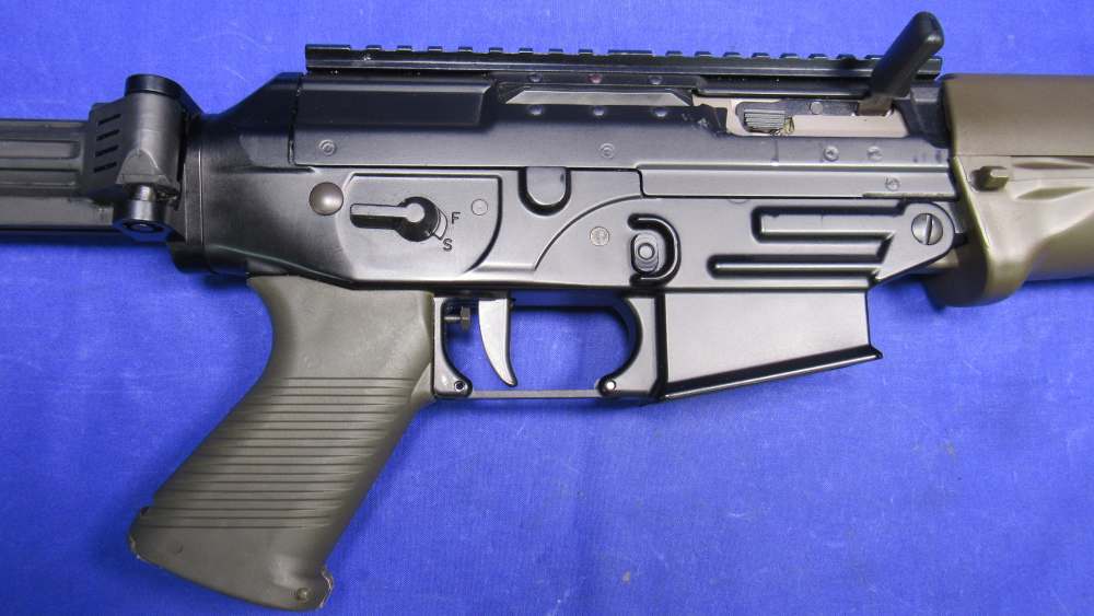 SIG Sauer SIG556 rifle Gas Piston in 5.56 NATO - 16" bbl. & Folding Stock-img-20