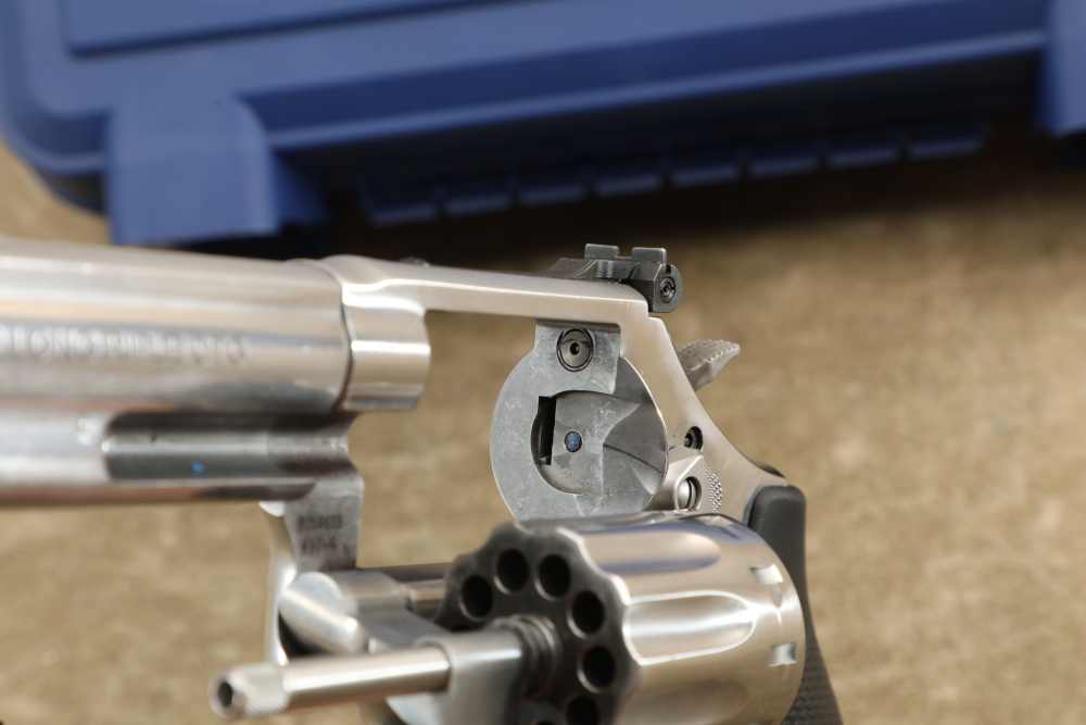 Smith & Wesson Model 617-6 .22 LR 4" 10-Shot Double/Single Action Revolver-img-18