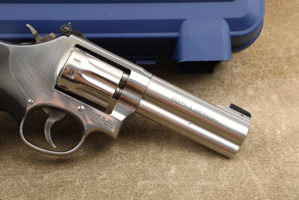 Smith & Wesson Model 617-6 .22 LR 4" 10-Shot Double/Single Action Revolver-img-5