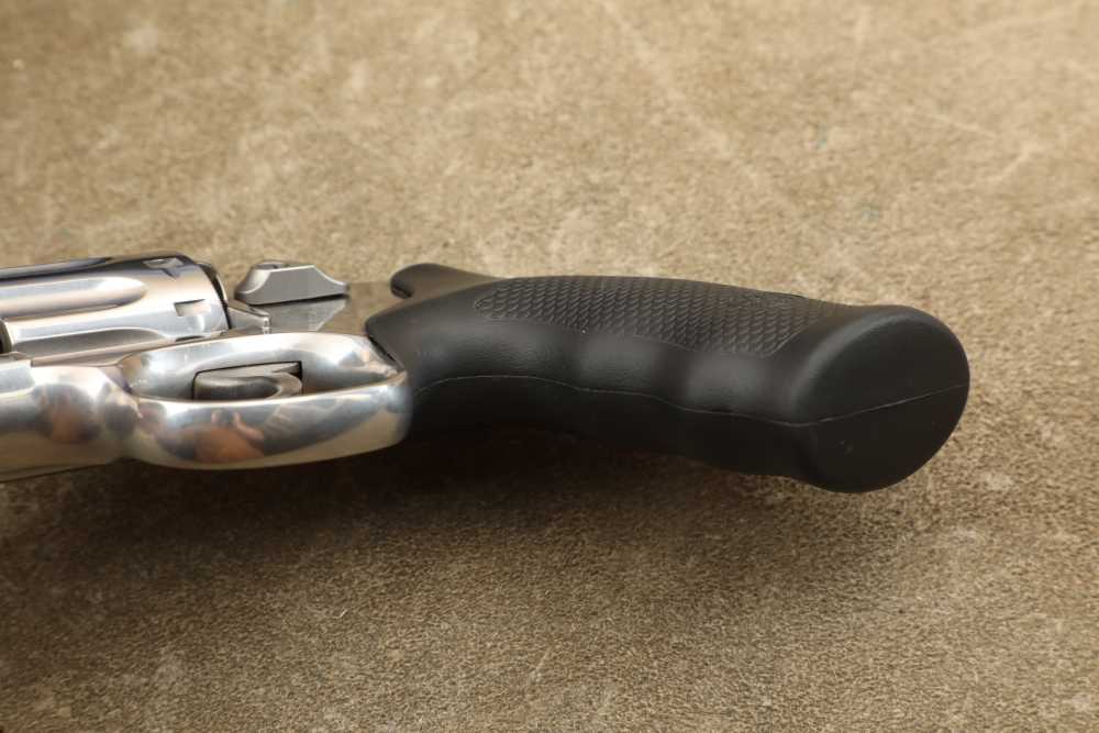 Smith & Wesson Model 617-6 .22 LR 4" 10-Shot Double/Single Action Revolver-img-10