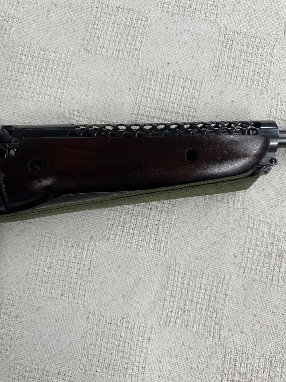 Johnson Automatics Model of 1941 30-06 with bayonet and book-img-17