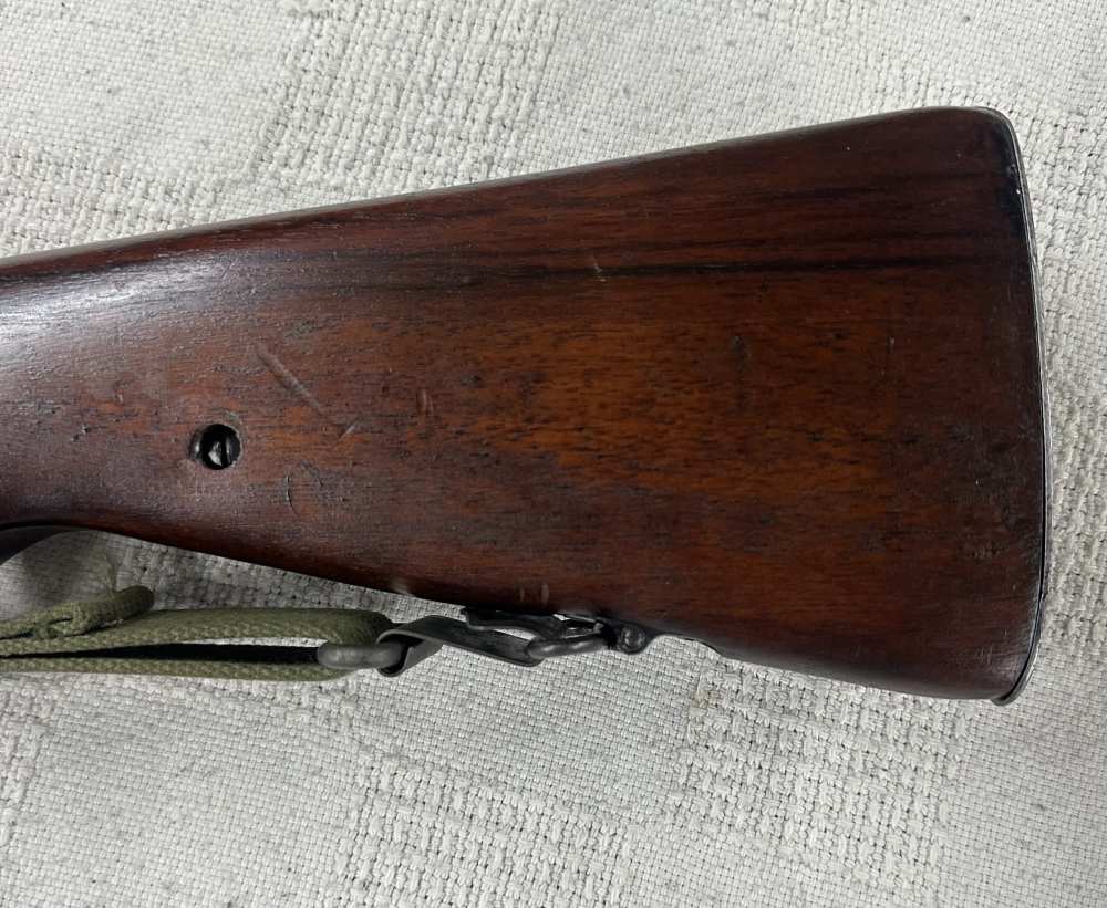 Johnson Automatics Model of 1941 30-06 with bayonet and book-img-3