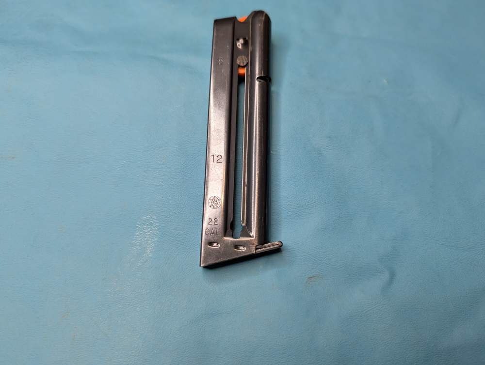 Smith & Wesson Magazine S&W 41, 422, 622, 2206 22 LR 12 Rd Magazine NEW-img-0