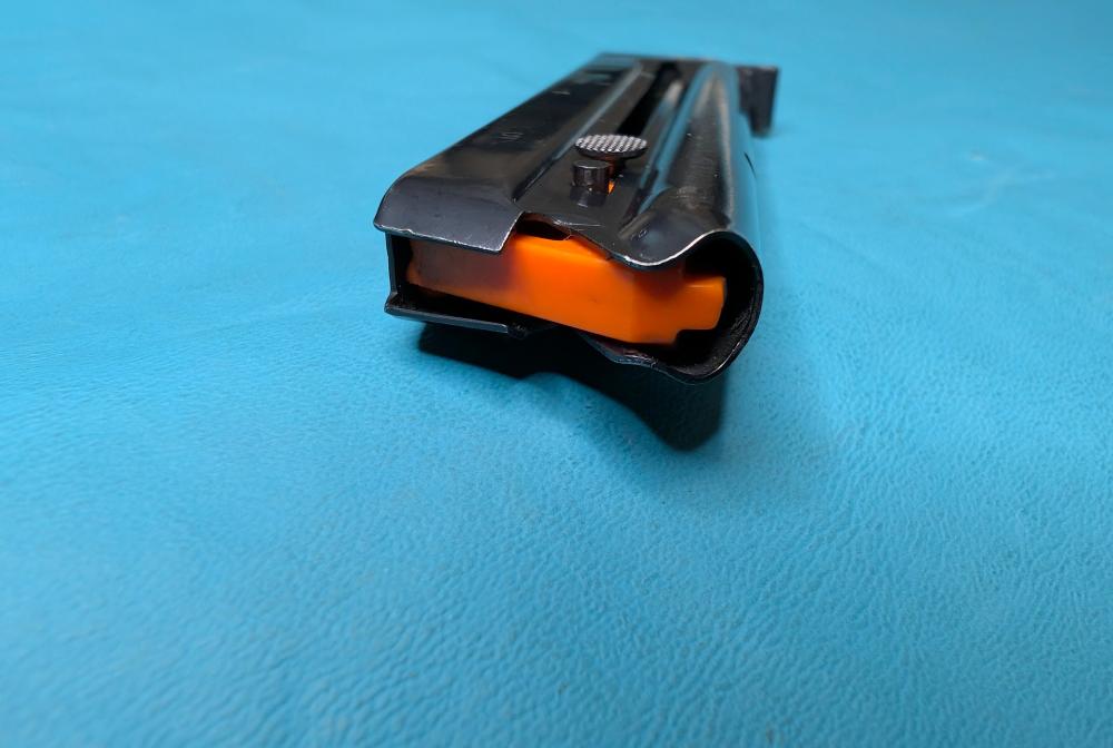 Smith & Wesson Magazine S&W 41, 422, 622, 2206 22 LR 12 Rd Magazine NEW-img-2