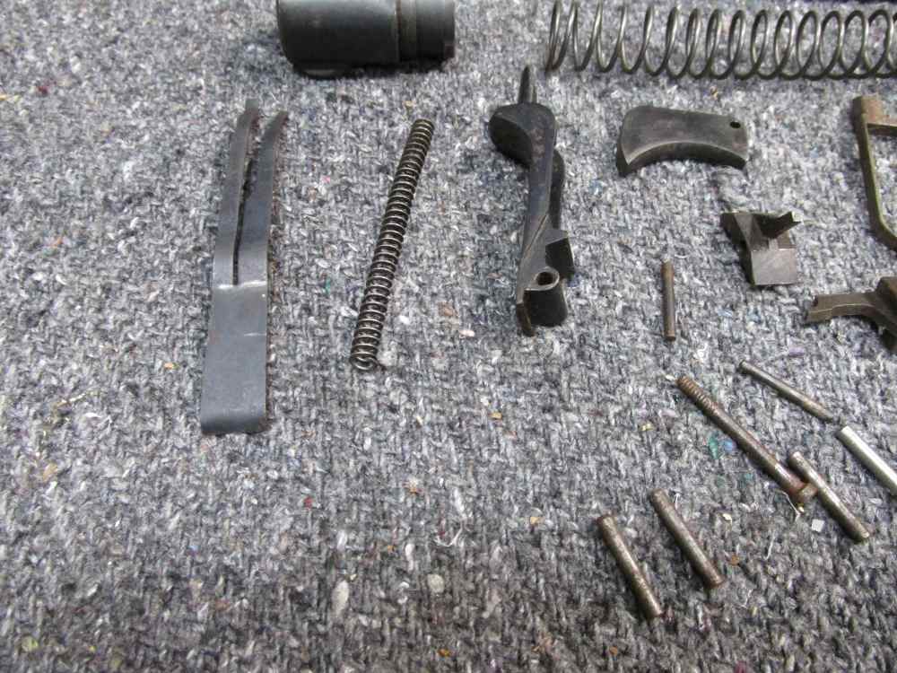 WWII GERMAN MARKED FN MODEL 1922 PISTOL PARTS KIT-7.65mm CALIBER-GOOD BORE-img-5