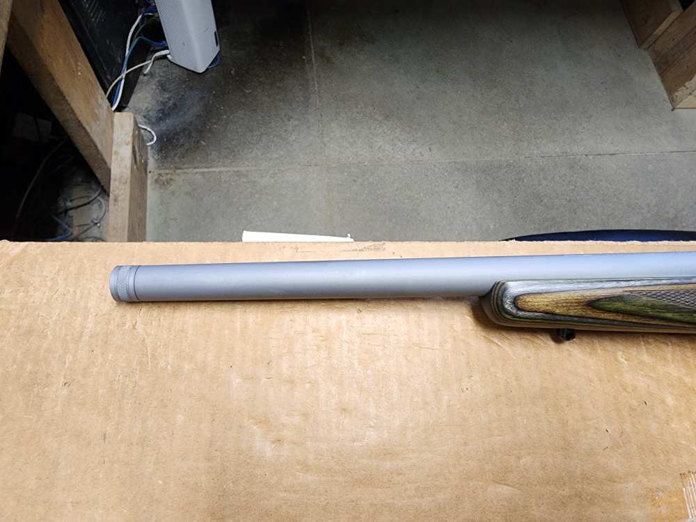PICS! NEW RUGER M77/22 22 HORNET RIFLE 18.5 THREADED GREEN LAMINATE 77 NIB-img-22