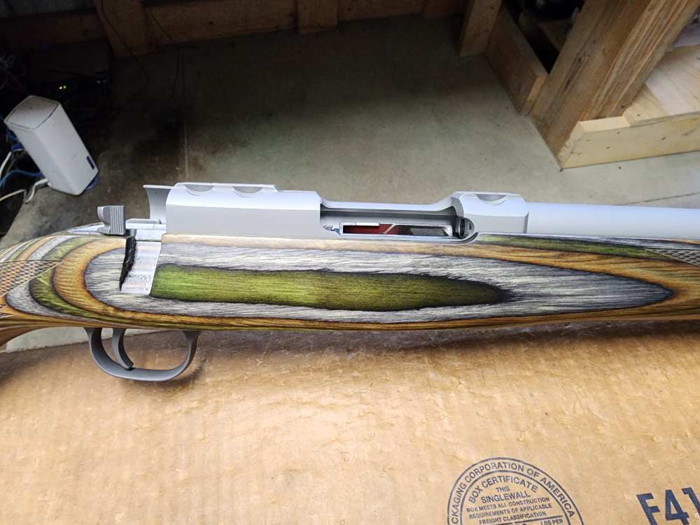 PICS! NEW RUGER M77/22 22 HORNET RIFLE 18.5 THREADED GREEN LAMINATE 77 NIB-img-10