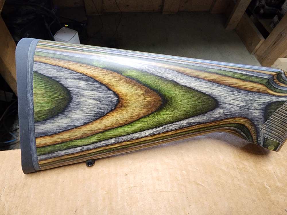 PICS! NEW RUGER M77/22 22 HORNET RIFLE 18.5 THREADED GREEN LAMINATE 77 NIB-img-0