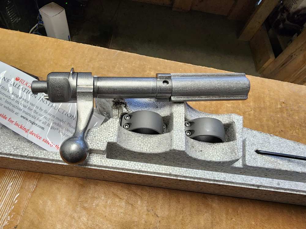 PICS! NEW RUGER M77/22 22 HORNET RIFLE 18.5 THREADED GREEN LAMINATE 77 NIB-img-2
