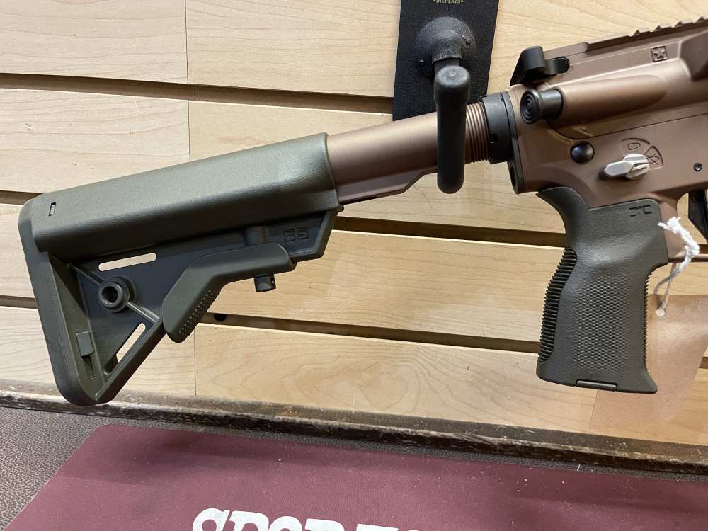 Aero Precision M4E1 - 5.56 (See Specs) -img-5