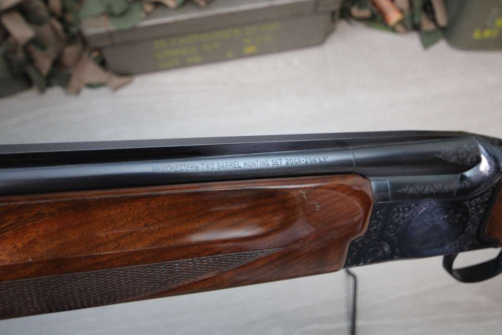 Winchester Model 101 Field Variation Grade 2, Two Barrel Hunting Set.-img-23