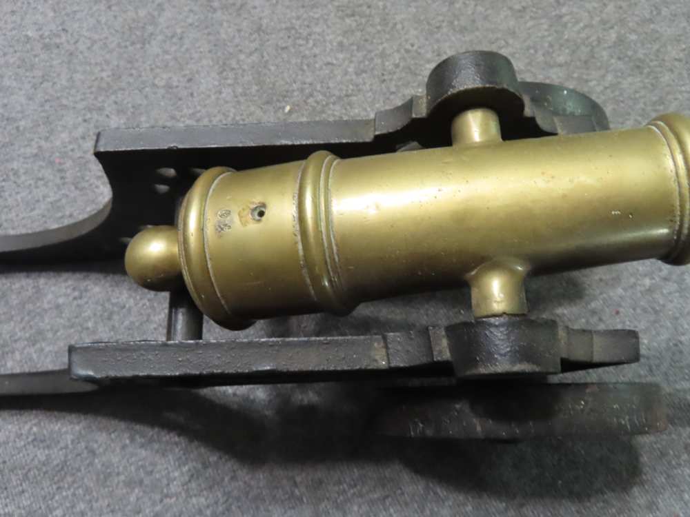 ANTIQUE BRASS BARREL .80 CALIBER SALUTE CANNON W/ROLLING CAST IRON CARRIAGE-img-6