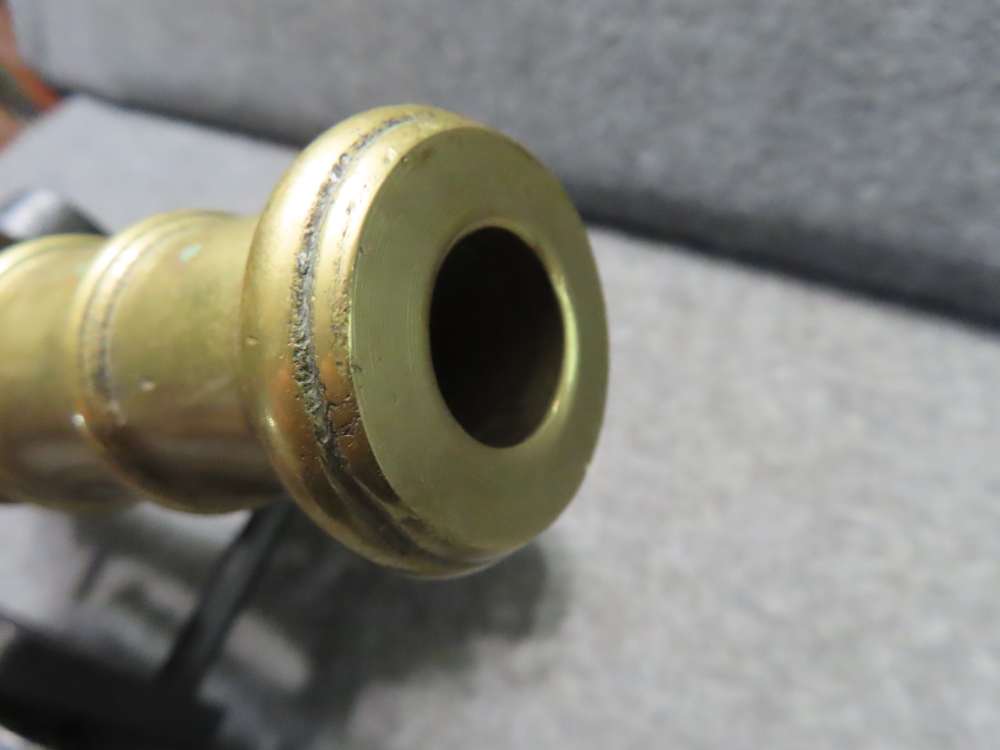 ANTIQUE BRASS BARREL .80 CALIBER SALUTE CANNON W/ROLLING CAST IRON CARRIAGE-img-4