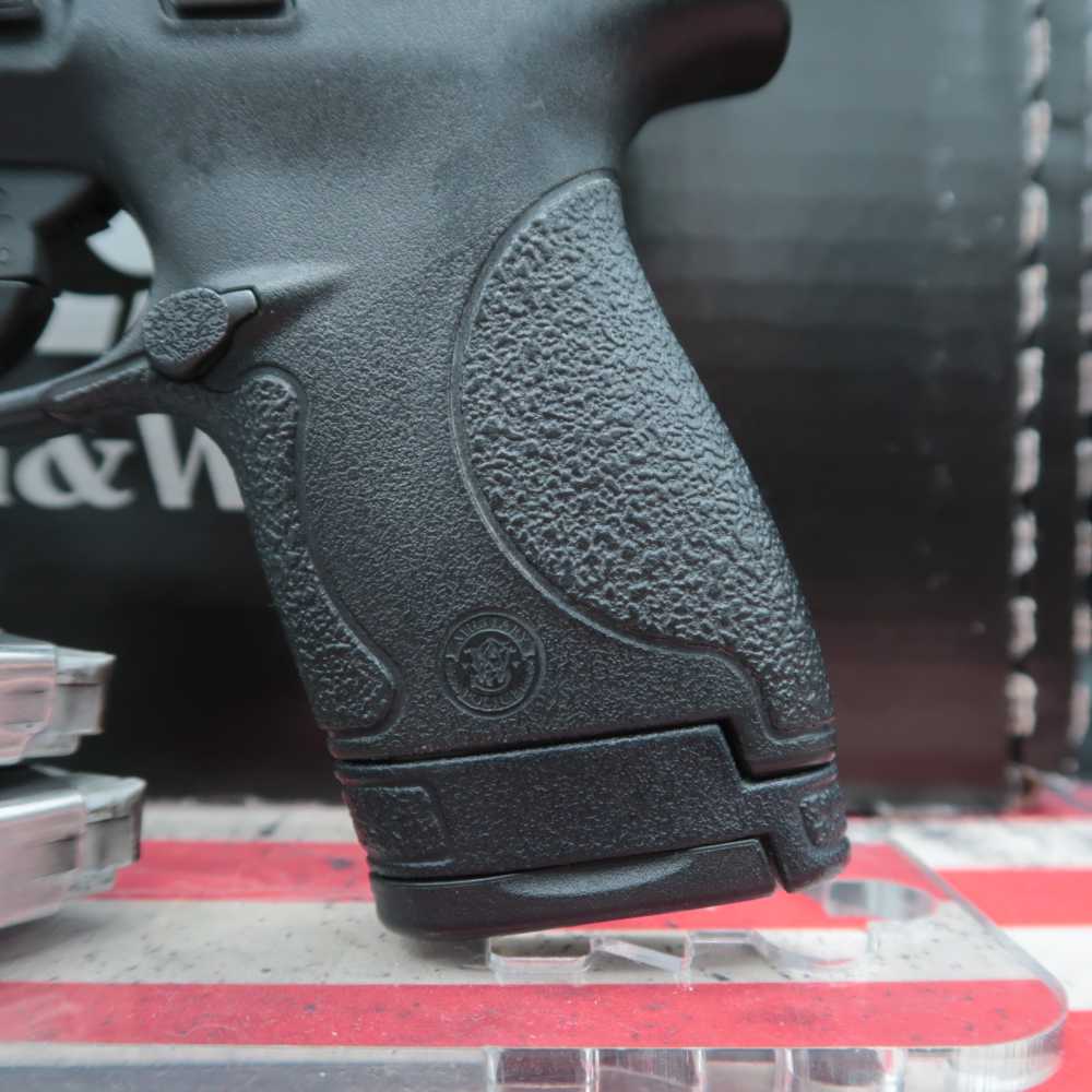 Smith & Wesson M&P9 Shield 9mm Semi-Auto Pistol 3.125" -img-4