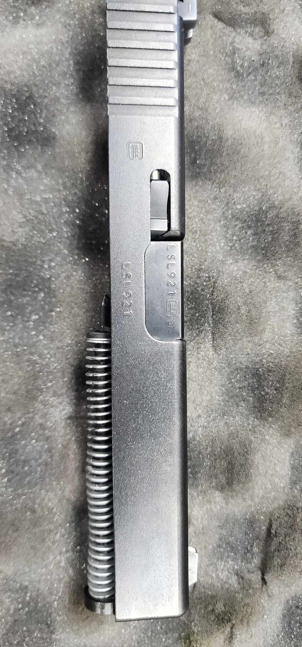 Glock 18 Slide with matching Barrel & Hard Case-img-2