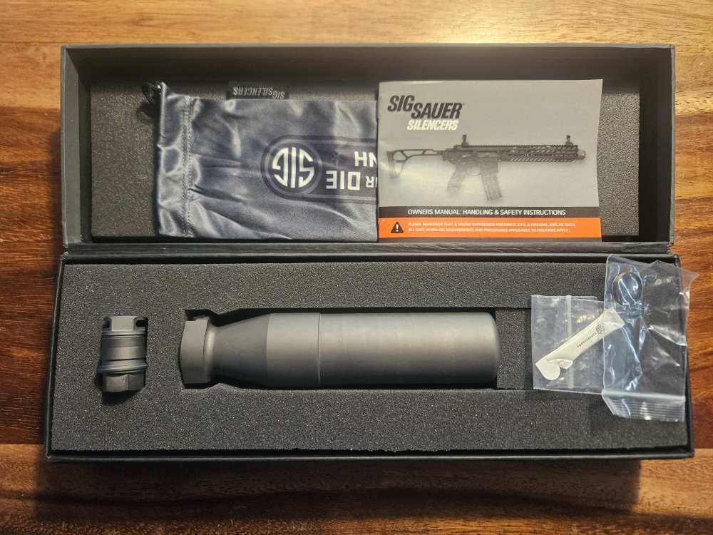 BRAND NEW OLD STOCK SIG SRD556Ti-QD Titanium 5.56 suppressor and mount-img-1