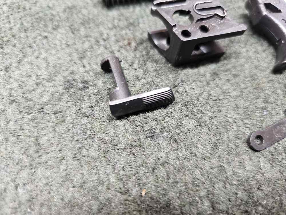 PARTS KIT | USED Smith & Wesson S&W M&P-9 Shield M1.0, M2.0 9mm 3.1" Barrel-img-3
