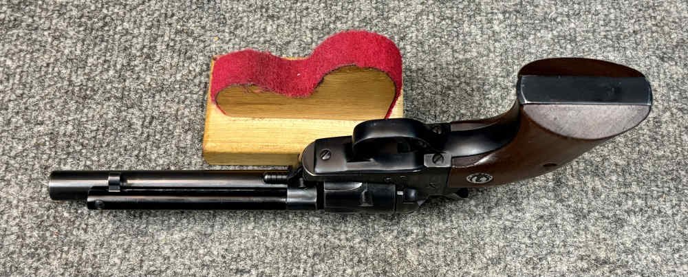 Ruger Single Six made in 1970 convertible with both cyls and boxes -img-8