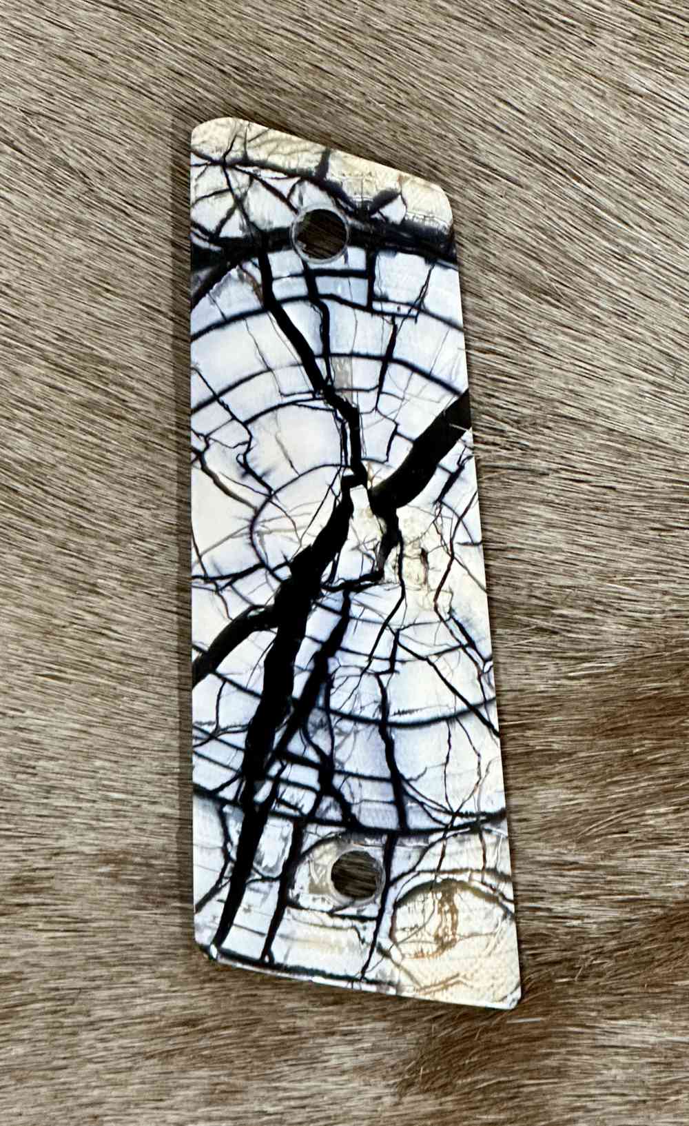 NIGHTHAWK CUSTOM CROSS-CUT MAMMOTH IVORY 1911 GOV'T / COMMANDER GRIPS-img-3