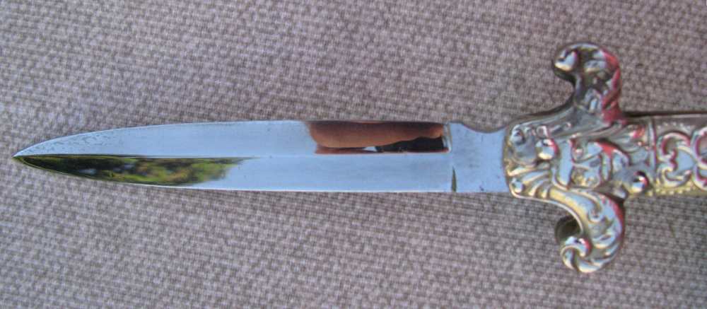 SALE! AMERICAN INDIAN CHIEF IN HEADRESS SHEFFIELD PEARL LOCKBACK DIRK 1830s-img-4