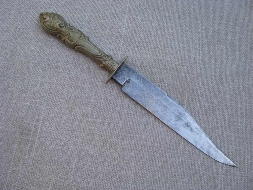 ANTIQUE BOWIE KNIFE AND ORIGINAL SHEATH CIRCA 1840’s – MID 1860’s-img-11