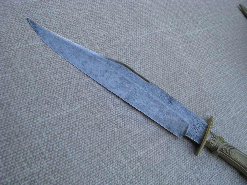 ANTIQUE BOWIE KNIFE AND ORIGINAL SHEATH CIRCA 1840’s – MID 1860’s-img-12