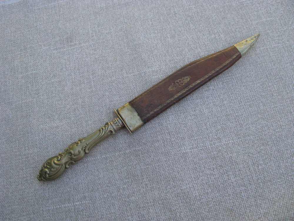 ANTIQUE BOWIE KNIFE AND ORIGINAL SHEATH CIRCA 1840’s – MID 1860’s-img-4