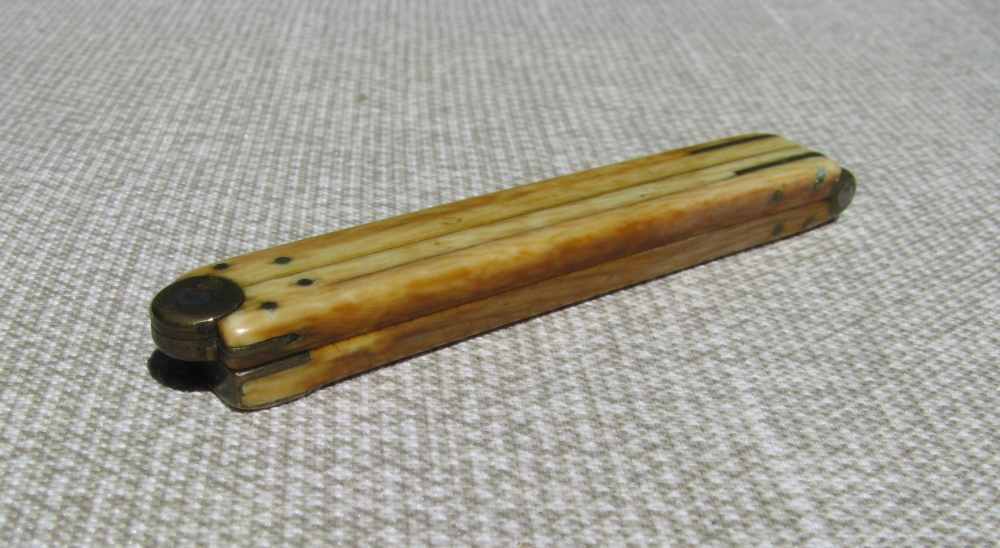 FINE ANTIQUE DESIRABLE SMALL HANDMADE 4 PIECE 12" SCRIMSHAWED FOLDING RULER-img-11